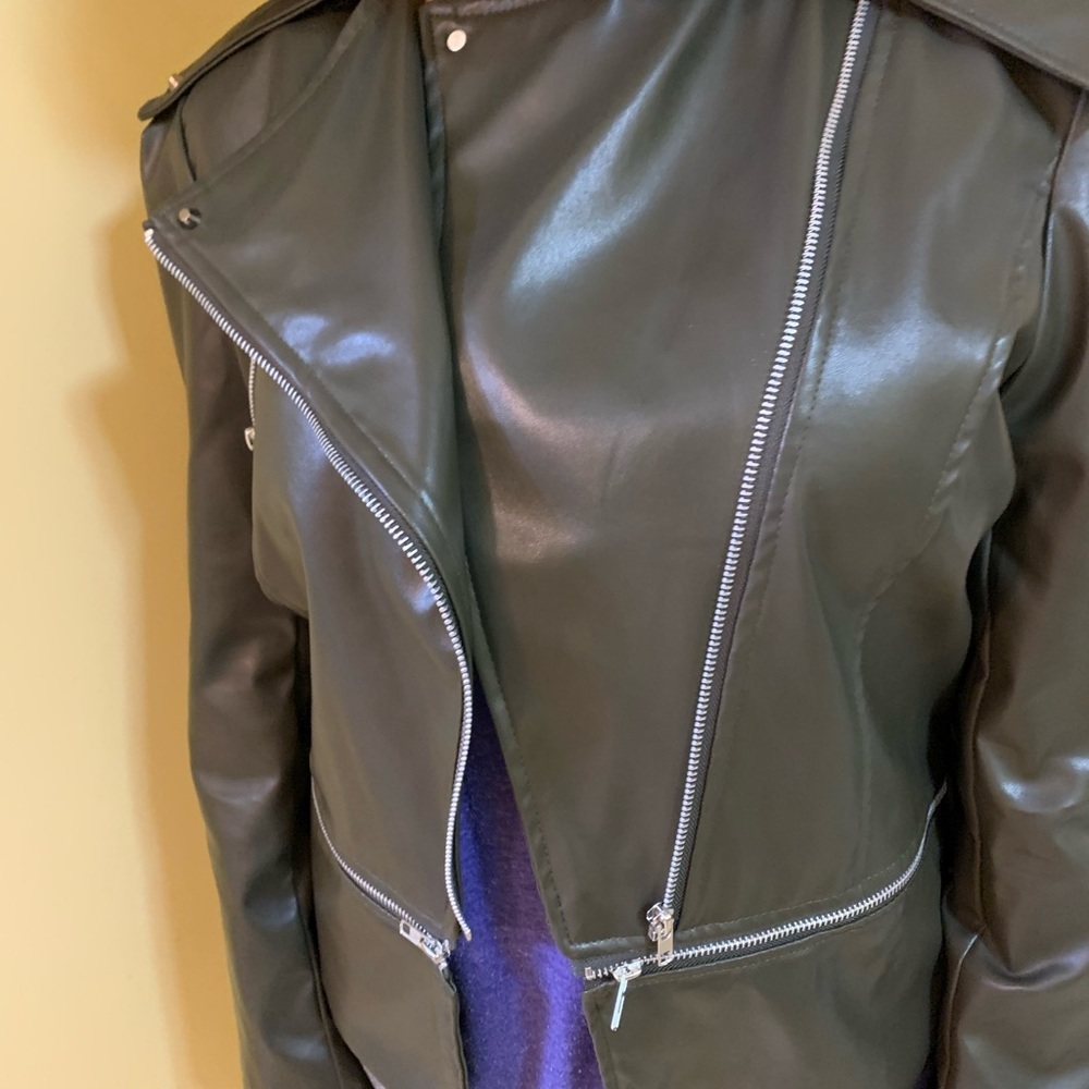 New Light Fashion Motorcycle jacket in green  NWOT - Picture 8 of 17